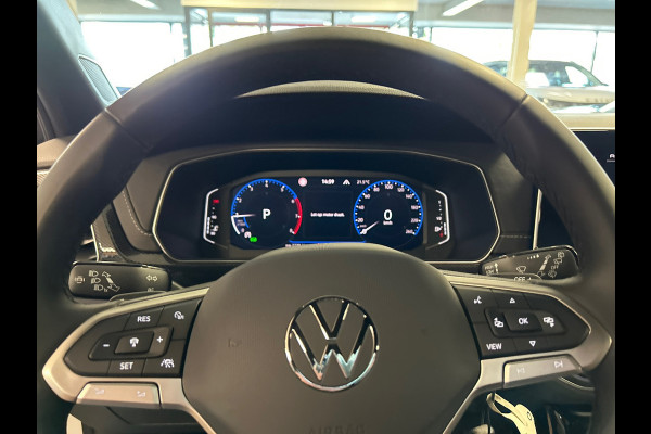 Volkswagen T-Cross 1.0 TSI R-Line,Business,IQ.,vitual cockpit,camera,clima,media