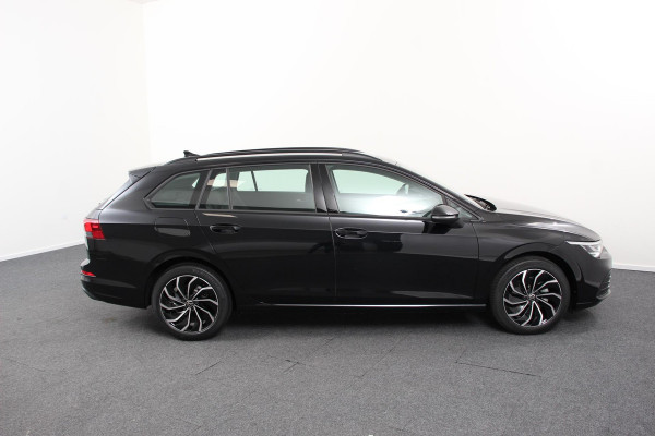 Volkswagen GOLF Variant 1.0 TSI 110 pk Life | Navigatie | Climate Control | DAB | Digitale Cockpit | Keyless Start | Lichtmetalen velgen 17" | Parkeer Sensoren | Stoelverwarming