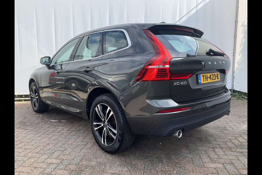 Volvo XC60 2.0 D4 AWD 191pk Nieuwstaat Apple/Android Stoelverw. 4x4