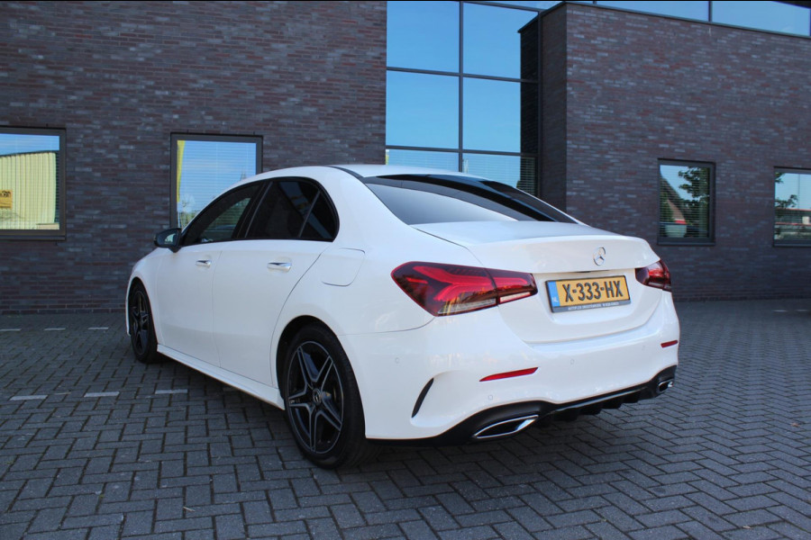 Mercedes-Benz A-Klasse 180 d Business Solution AMG