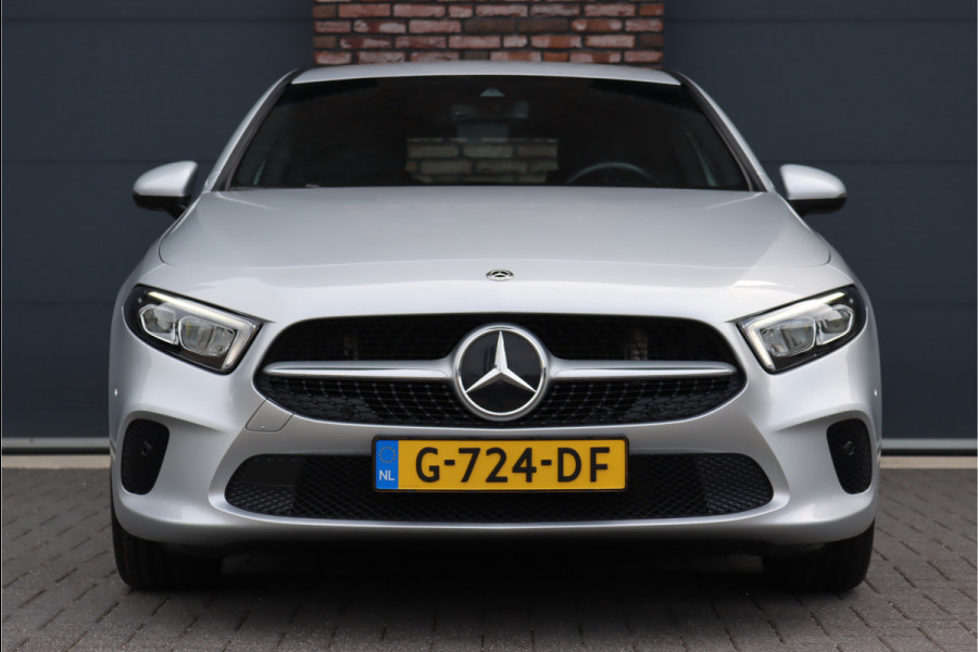 Mercedes-Benz A-Klasse 200 Business Solution Aut7 | Widescreen | Camera | Dodehoekassistent | Cruise Control | Stoelverwarming | Spoorassistent | DAB | Zitcomfortpakket |