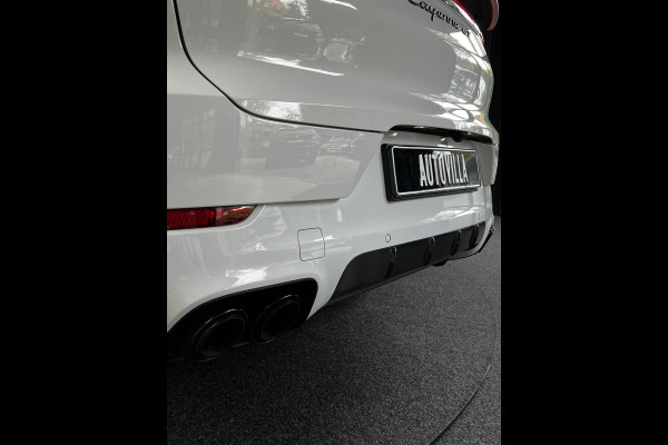 Porsche Cayenne Coupé 3.0 GT Sport Chrono Carbon Softclose Camera Bose Elektr. uitklapbare trekhaak Alcantara binnenhemel 22" LM velgen