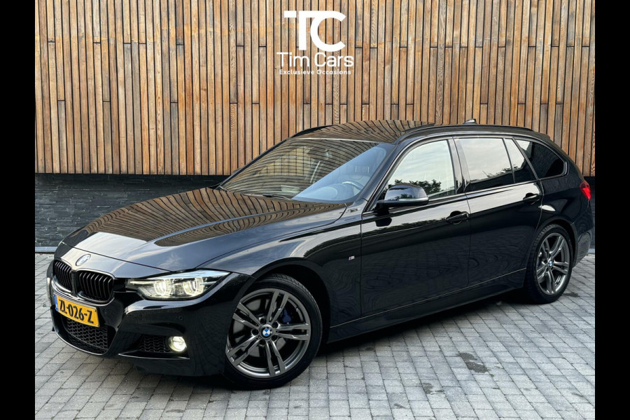 BMW 3 Serie Touring 318i M Sport Automaat | Leer | Panoramadak | Elektrisch verstelbare stoelen | Achteruitrijcamera | HiFi Audio | Parkeers