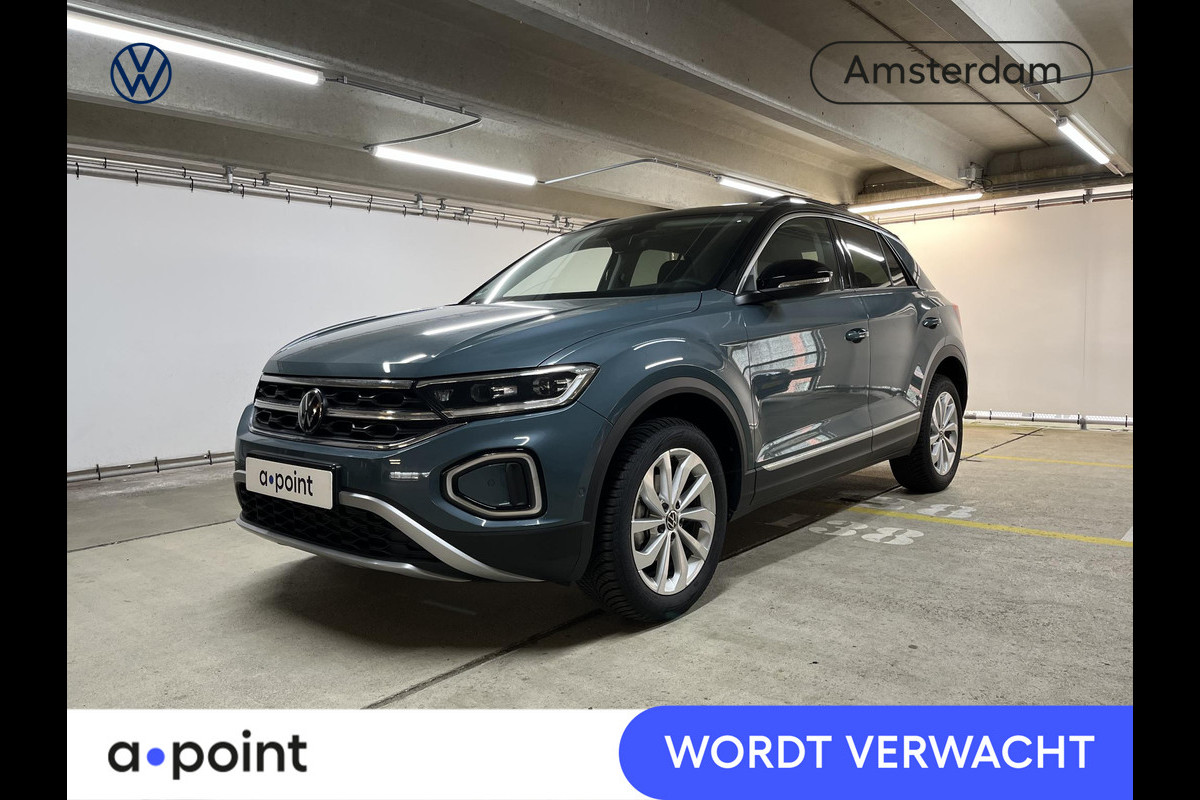 Volkswagen T-Roc 1.5 TSI Style 150 pk Automaat (DSG) | Verlengde garantie | Navigatie | Panoramadak | Achteruitrijcamera | Parkeersensoren (Park assist) |