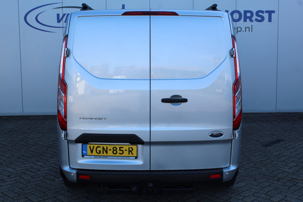 Ford Transit Custom 320 2.0-130pk TDCI L2H1 Trend AUTOMAAT ! Zeer nette Ford Transit Custom ! Slechts 63.000km ! Airco, metallic lak, trekhaak, imperiaal, bijrijdersbank, telefoonvoorb., cruise control, verwarmd voorraam, parkeersensoren v+a etc.