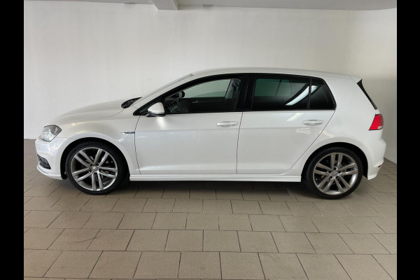 Volkswagen Golf 1.2 TSI R-Line Lounge Edition AIRCO NAVI CRUISE BLUETOOTH APPLE CARPLAY R-LINE VELGEN PRIVACYGLAS NIEUWSTAAT