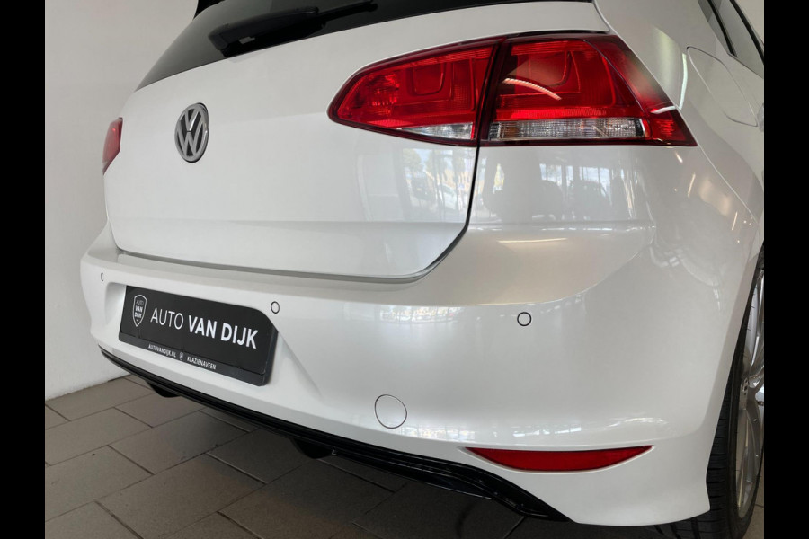 Volkswagen Golf 1.2 TSI R-Line Lounge Edition AIRCO NAVI CRUISE BLUETOOTH APPLE CARPLAY R-LINE VELGEN PRIVACYGLAS NIEUWSTAAT