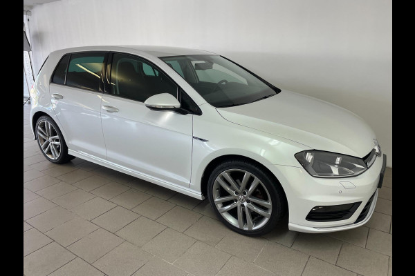 Volkswagen Golf 1.2 TSI R-Line Lounge Edition AIRCO NAVI CRUISE BLUETOOTH APPLE CARPLAY R-LINE VELGEN PRIVACYGLAS NIEUWSTAAT