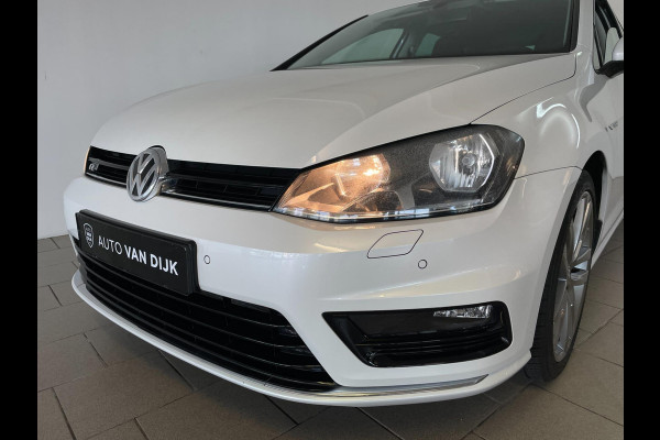 Volkswagen Golf 1.2 TSI R-Line Lounge Edition AIRCO NAVI CRUISE BLUETOOTH APPLE CARPLAY R-LINE VELGEN PRIVACYGLAS NIEUWSTAAT