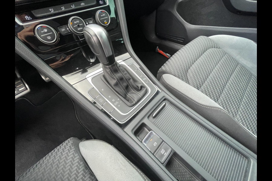 Volkswagen GOLF Variant 1.5 TSI R-line | Org. NL-auto | 2x R-line | camera | digitaal cockpit.