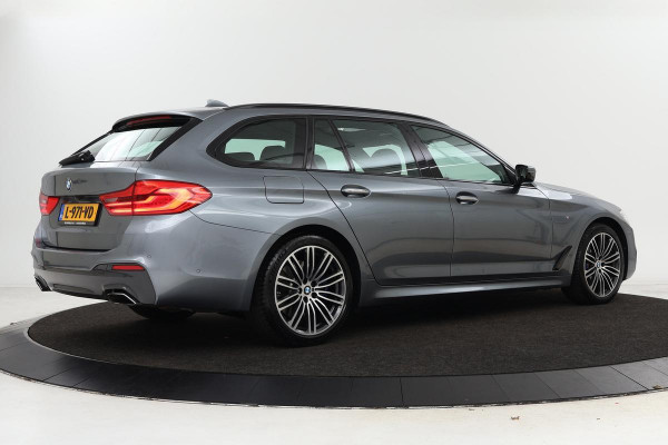 BMW 5 Serie 540i xDrive M-Sport | Panoramadak | Adaptive cruise | Head-Up | Harman/Kardon | Carplay | DAB | Keyless | Navigatie | Full LED | Leder/Alcantara