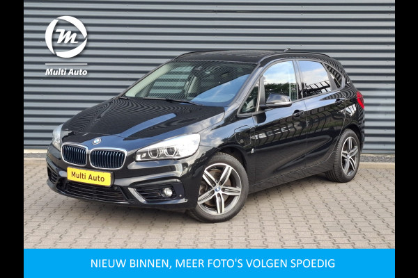 BMW 2 Serie Active Tourer 225xe Plug in Hybrid PHEV | Panodak | Sporstoelen | Navigatie | Cruise Control | Climate Control | Camera |