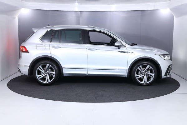 Volkswagen Tiguan 1.5 TSI R-Line Business 150 pk Automaat (DSG) | Verlengde garantie | Navigatie | Achteruitrijcamera | Parkeersensoren | Adaptieve cruise control |