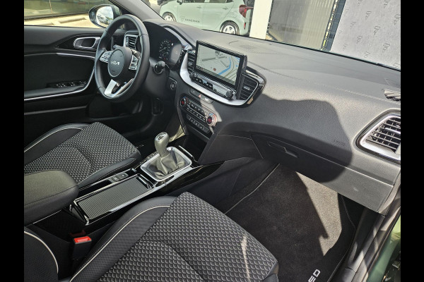 Kia Ceed 1.0 T-GDi DynamicPlusLine | Camera | Navi | H-Leder | Key-Less | Stuur-/Stoelverwarming | Clima | Apple CarPlay/Android Auto | 16" Velgen | PDC | Cruise | LED |