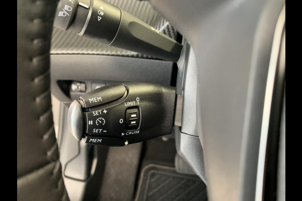 Peugeot e-208 EV Allure 50 kWh | Navigatie | Parkeersensoren achter  | Apple Carplay/Android Auto |