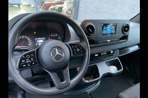 Mercedes-Benz Sprinter 314 2.2 CDI L2H2 DC 2 zitpl.RV - Zijschuifd.R - Laadvloer - Tussenschot.V - Zijwind Ass. - Vermoeidh.herkenning Clim.control - Cruise control - Apple CP/AA - Radio/USB/AUX/DAB/TEL - MF-Stuurwiel - LMV - Trekhaak - CD+AB - Keyless E+S - Ramen E-VZ - Spiegels E-V+VW - B-stoel IHV - RS