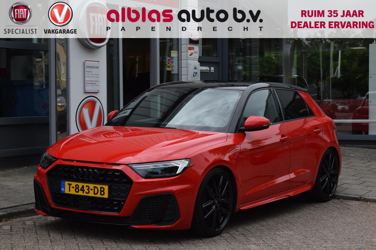 Audi A1 Sportback 25 TFSI S Line edition one