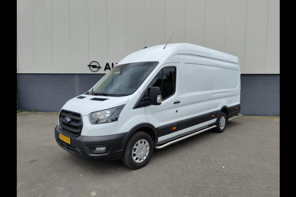 Ford Transit 350 2.0TDCI 130 pk L4H3 **PAK NU UW BPM VOORDEEL** Apple Carplay Android Navi Camera PDC-a+v Cruise Control Multi-Media-vb. Side SLECHTS 10.000 KM ! Connected services Autonomous Emergency Braking Roll Stability Control Side Bars ESP bots waarschuwing systeemStep-up-Bar Supervergrendeling Led downlight Spoorwisselassis 42.000 ex btw en bpm nieuw! Deze bus kost u nieuw in 2025 57.000 ex btw !