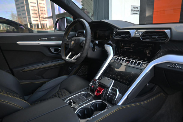 Lamborghini Urus 4.0 V8 *Keramisch / 3D Bang & Olufsen / Carbon / Panorama / Massage / Ventilatie / Surround View*