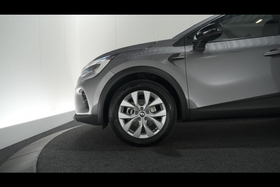 Renault Captur 1.6 E-Tech Hybrid 145 Evolution | Navigatie | Allseason Banden | Parkeersensoren | Apple Carplay