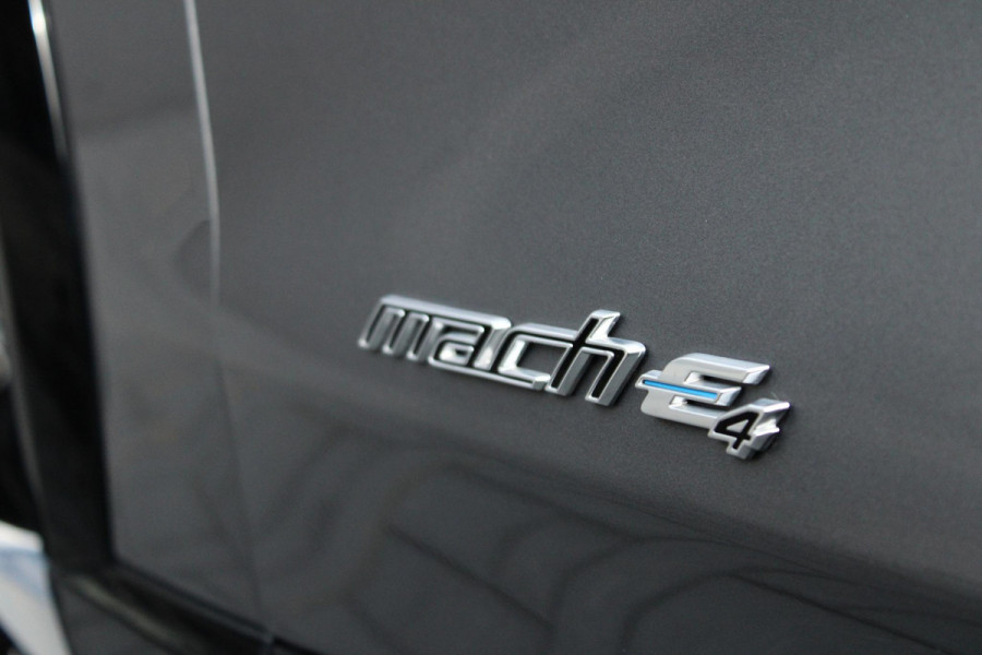 Ford Mustang Mach-E 75kWh AWD Premium 270pk | Panoramadak