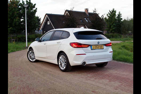 BMW 1-serie 118i Executive Edition | Automaat | Apple Carplay | Led koplampen | Navigatie | NL-Auto |