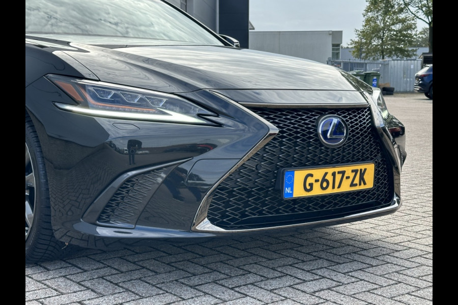 Lexus ES 300h F Sport Premium Hybrid