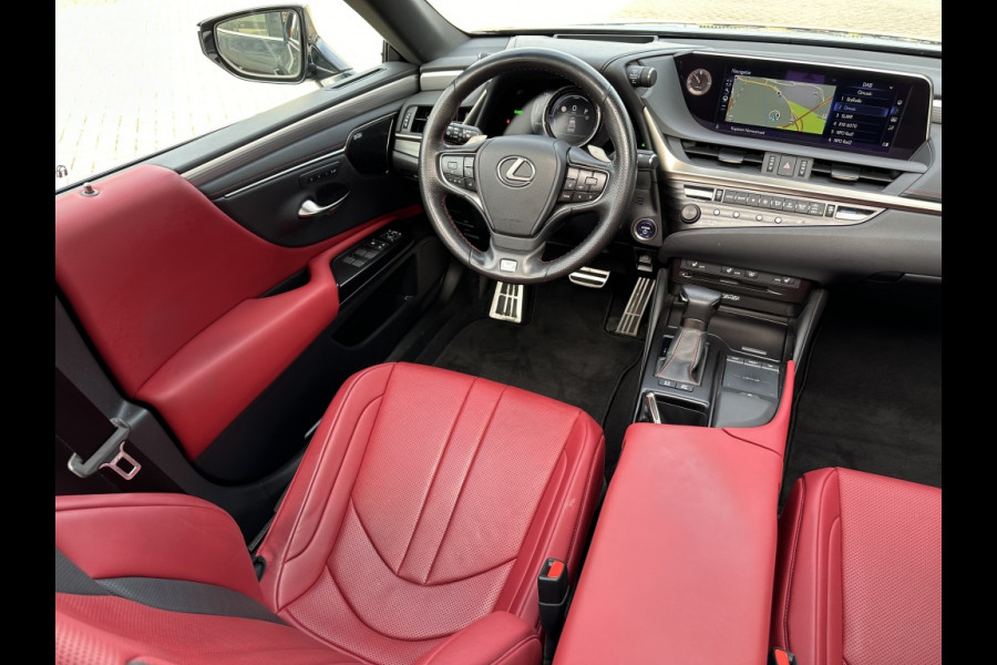 Lexus ES 300h F Sport Premium Hybrid