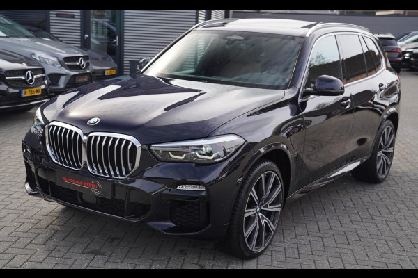 BMW X5 XDrive45e High Executive | Massage | Panorama | Luxe Leder | Stoelkoeling | Adaptieve Cruise | origineel NL | M-pakket |