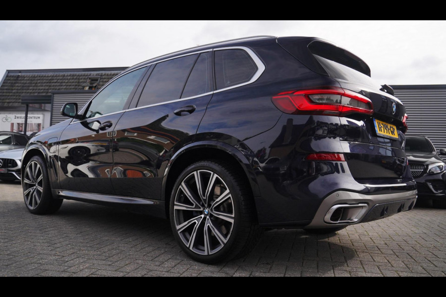 BMW X5 XDrive45e High Executive | Massage | Panorama | Luxe Leder | Stoelkoeling | Adaptieve Cruise | origineel NL | M-pakket |