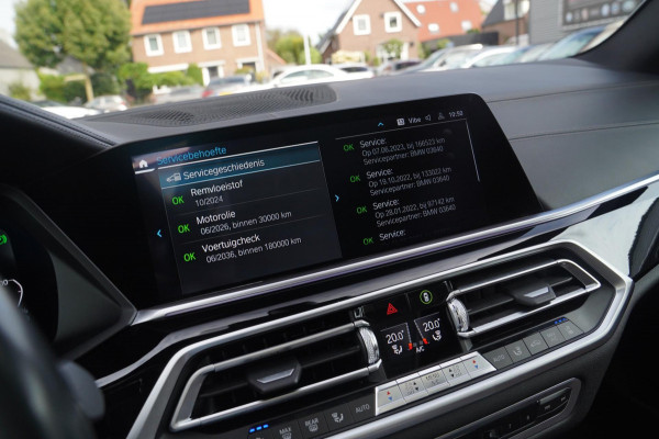 BMW X5 XDrive45e High Executive | Massage | Panorama | Luxe Leder | Stoelkoeling | Adaptieve Cruise | origineel NL | M-pakket |