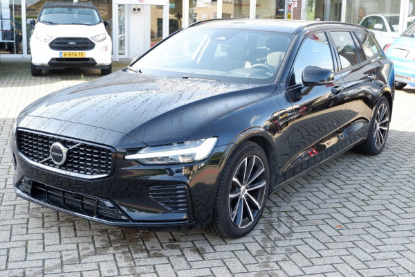 Volvo V60 2.0 T6 AWD Plug-in Hybrid Plus - Dark 350PK Rijklaarprijs!