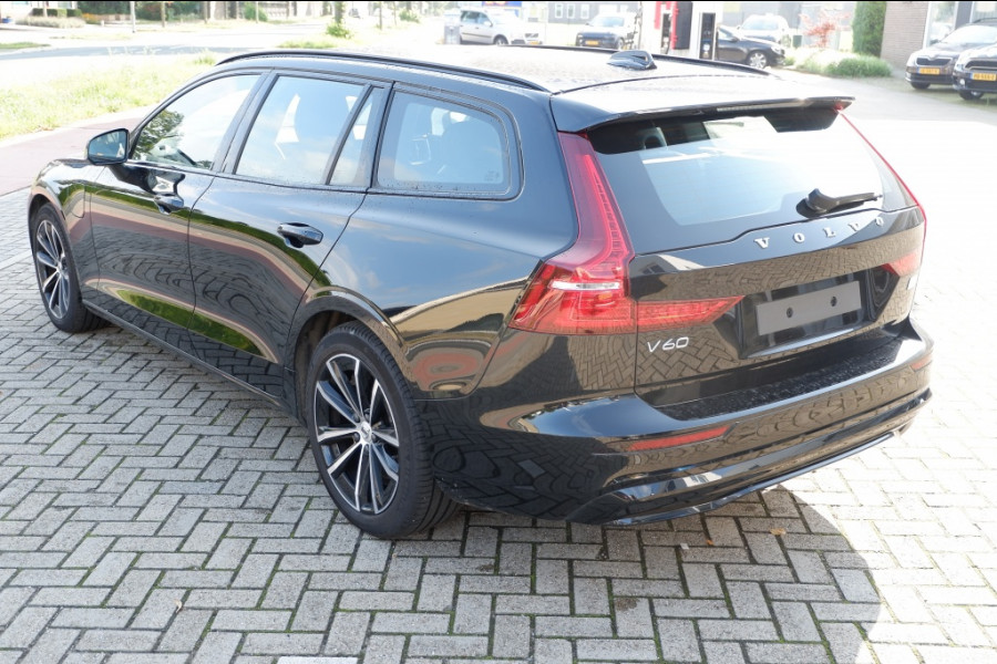 Volvo V60 2.0 T6 AWD Plug-in Hybrid Plus - Dark 350PK Rijklaarprijs!