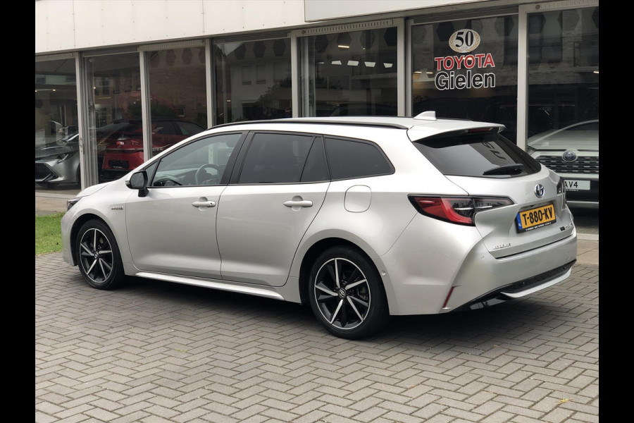 Toyota Corolla Touring Sports 2.0 Hybrid 184pk Dynamic | Navigatie, Parkeersensoren, Privacy glass, Keyless, Apple CarPlay/Android Auto, 17 inch