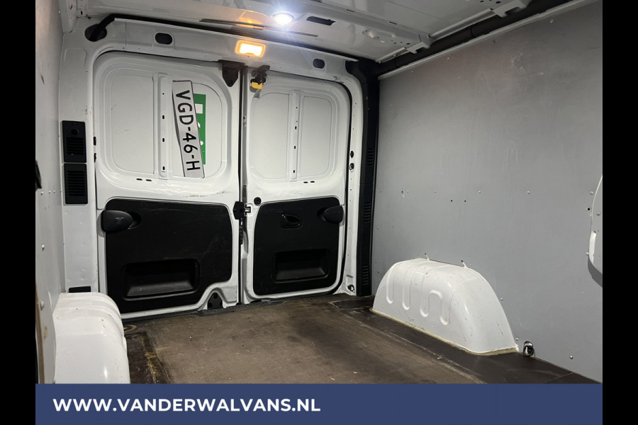 Renault Trafic 2.0 dCi 120pk L2H1 Euro6 Airco | Navigatie | Imperiaal | Trekhaak | Cruisecontrol | LED Parkeersensoren, Bijrijdersbank