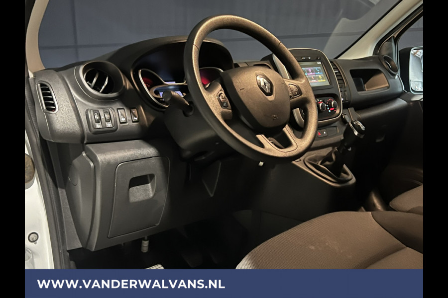 Renault Trafic 2.0 dCi 120pk L2H1 Euro6 Airco | Navigatie | Imperiaal | Trekhaak | Cruisecontrol | LED Parkeersensoren, Bijrijdersbank