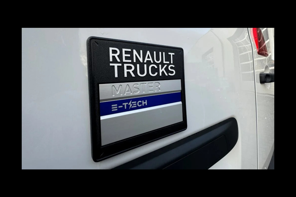 Renault Master Master Red Edition E-Tech 52kWh L2H2