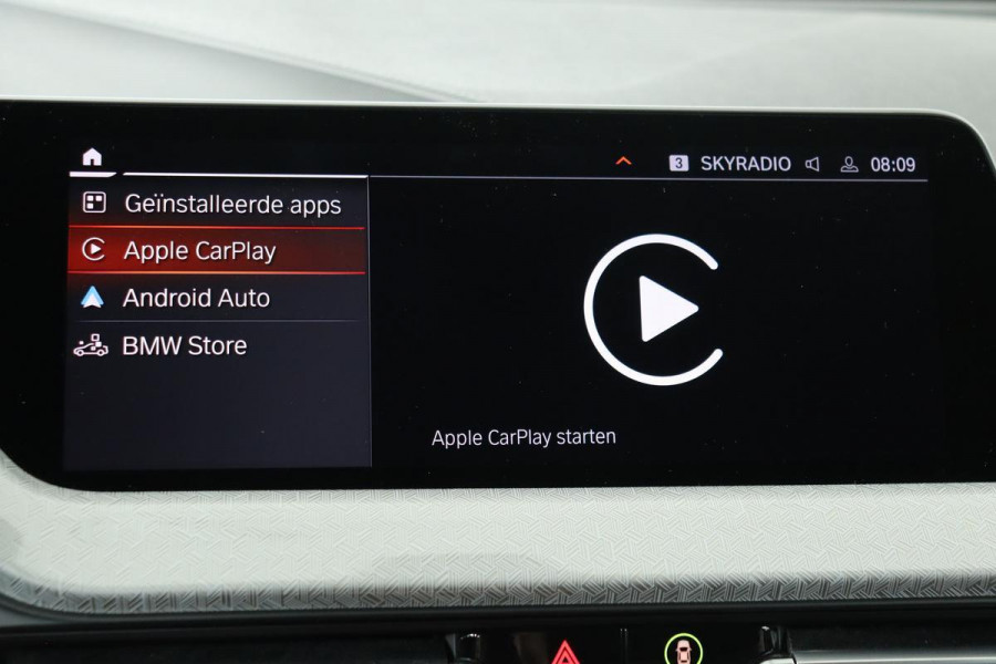 BMW 1-serie 118i Sport Line | Executive Edition | Half leder | Sportstoelen | Carplay | Full LED | Navigatie | PDC | DAB+