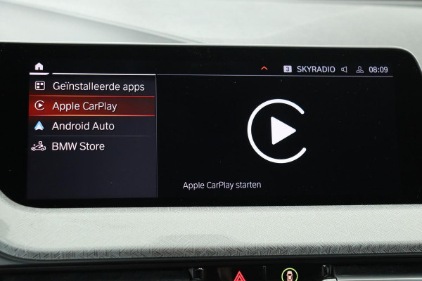 BMW 1-serie 118i Sport Line | Executive Edition | Half leder | Sportstoelen | Carplay | Full LED | Navigatie | PDC | DAB+