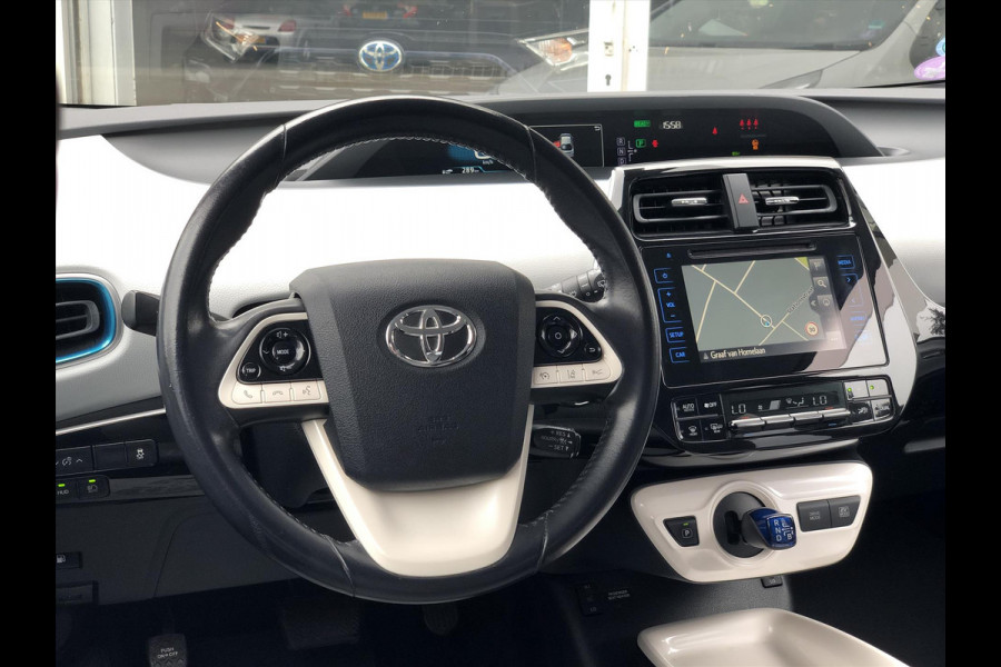 Toyota Prius 1.8 Hybrid White Edition | Eerste eigenaar, Head up display, Navigatie, Stoelverwarming, Dodehoekherkenning, Parkeersensoren