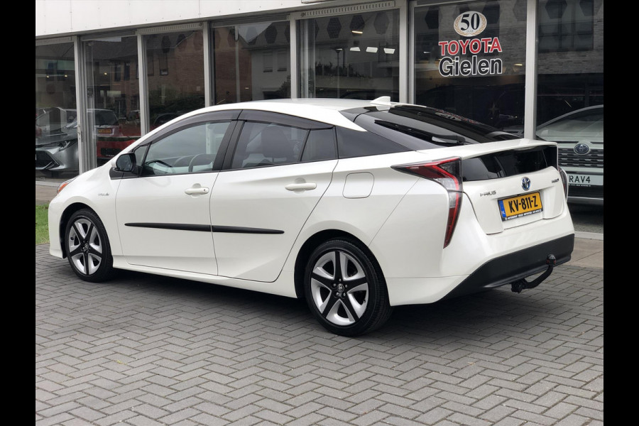 Toyota Prius 1.8 Hybrid White Edition | Eerste eigenaar, Head up display, Navigatie, Stoelverwarming, Dodehoekherkenning, Parkeersensoren