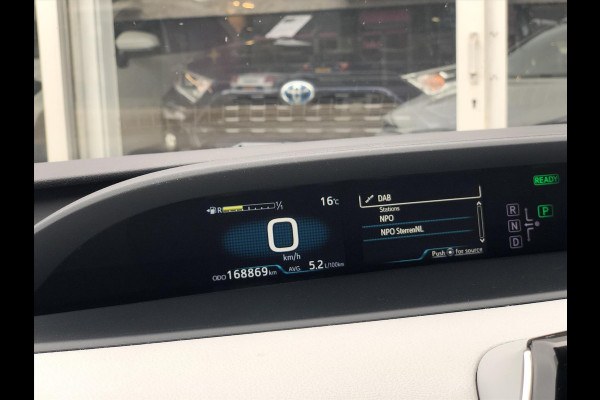 Toyota Prius 1.8 Hybrid White Edition | Eerste eigenaar, Head up display, Navigatie, Stoelverwarming, Dodehoekherkenning, Parkeersensoren