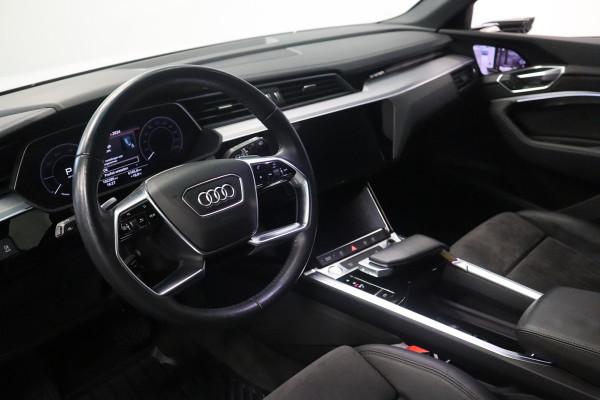 Audi e-tron e-tron 55 quattro advanced Pro Line Plus 95 kWh Panorama dak Navigatie, Climate Control, Cruise Control, PDC VDC