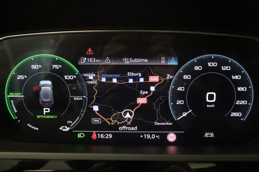 Audi e-tron e-tron 55 quattro advanced Pro Line Plus 95 kWh Panorama dak Navigatie, Climate Control, Cruise Control, PDC VDC