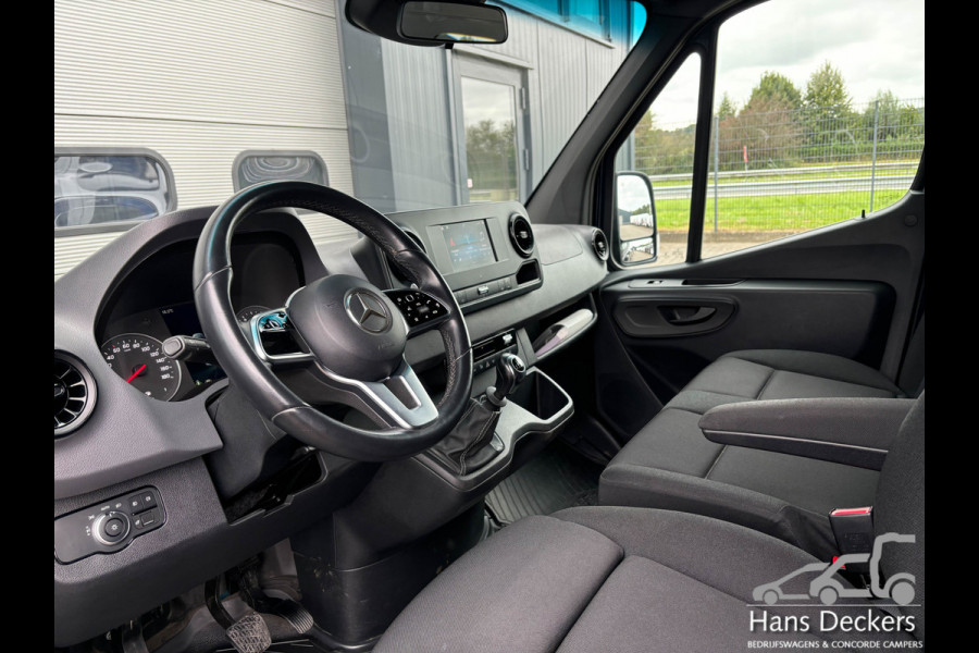 Mercedes-Benz Sprinter 319 L2 H2 190PK Camera Trekhaak MBUX Navi Geveerde stoel