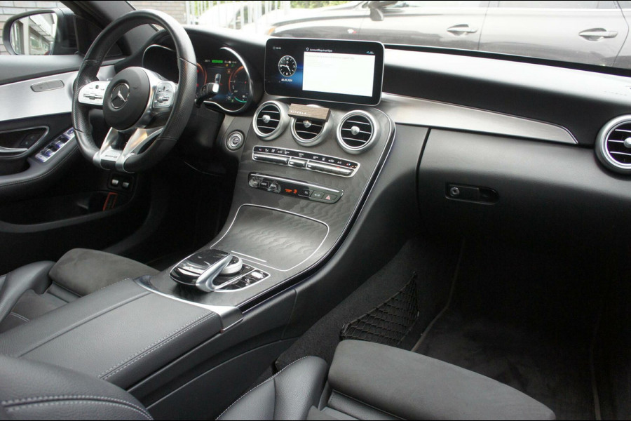 Mercedes-Benz C-Klasse 300 e AMG 63 Pack CarPlay|Camera|Panorama