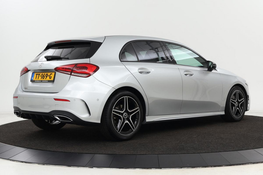 Mercedes-Benz A-Klasse 180 AMG | 57.000km NAP | DAB+ | Stoelverwarming | Widescreen | Camera | Full LED | Half leder | Navigatie | Park Assist