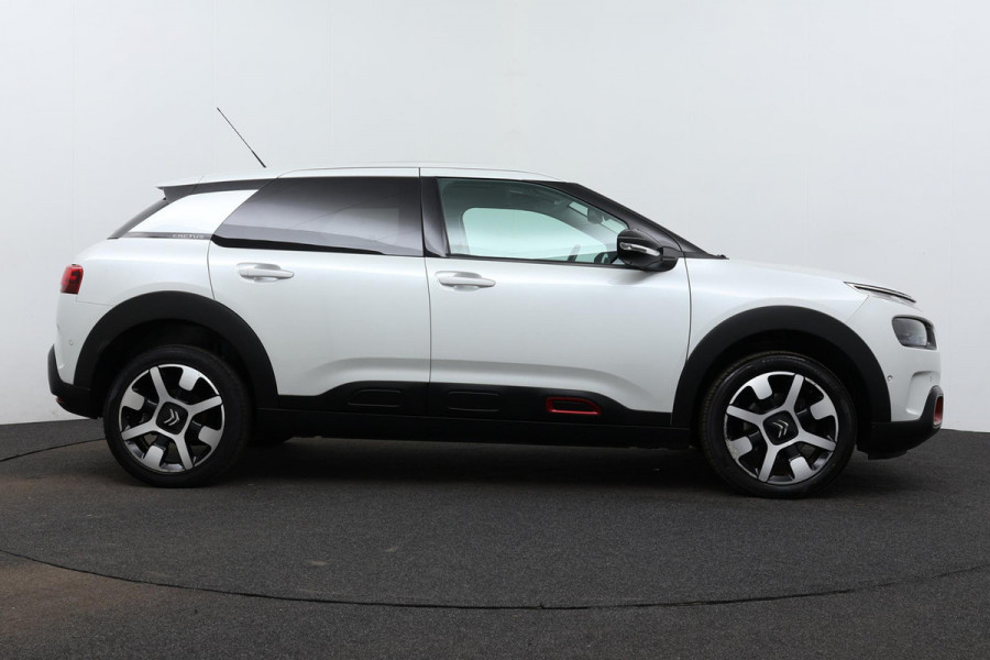 Citroën C4 Cactus 1.2 PureTech Shine(NL-auto, Goed OnderH, Panorama, Camera, Navi, Parkeersen V+A, Climate Con, Cruise Con, Etc)