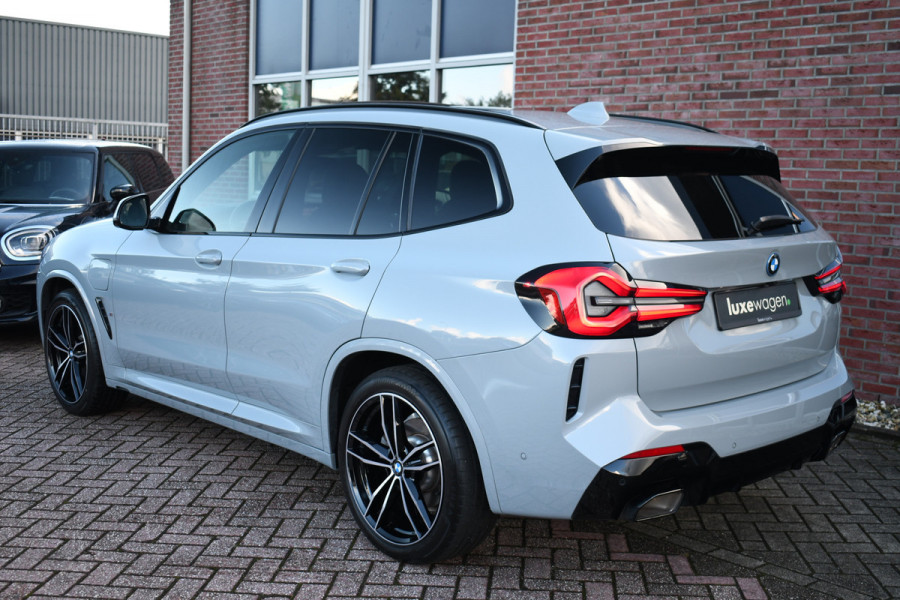 BMW X3 xDrive30e M-Sport Pano Trekh HUD Laser 20inch Shadowline