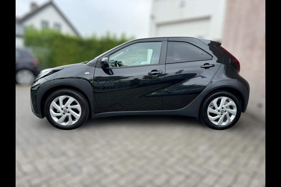 Toyota Aygo X 1.0 Active LEDKOPL / CAMERA / CARPLAY / 17 INCH LMV / ECC